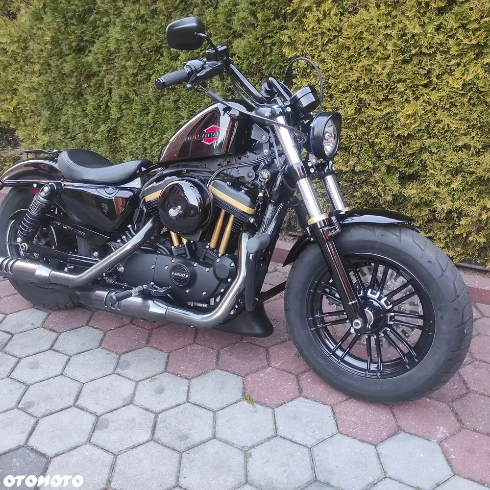 Harley-Davidson Sportster Forty-Eight - 12