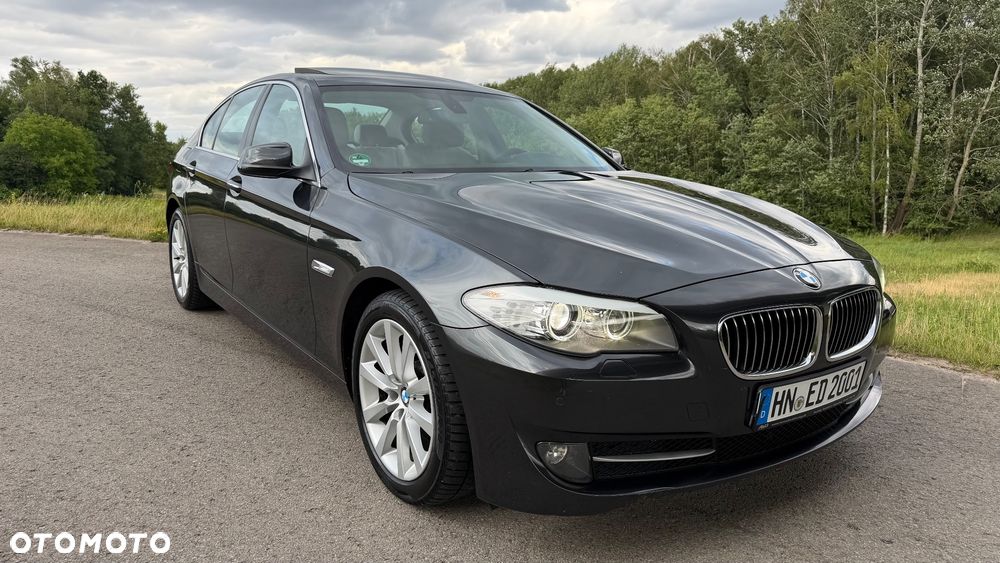 BMW Seria 5 523i - 3