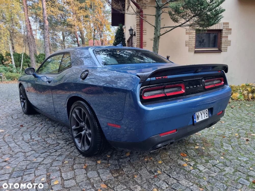 Dodge Challenger 6.4 Scat Pack - 4