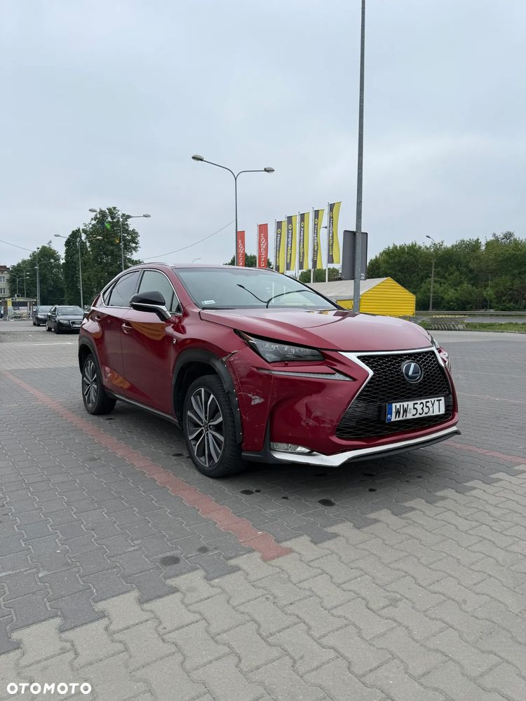 Lexus NX 300h F Sport AWD - 3