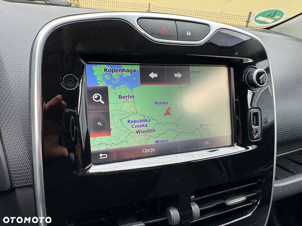 Renault Clio 1.2 16V 75 LIMITED - 32