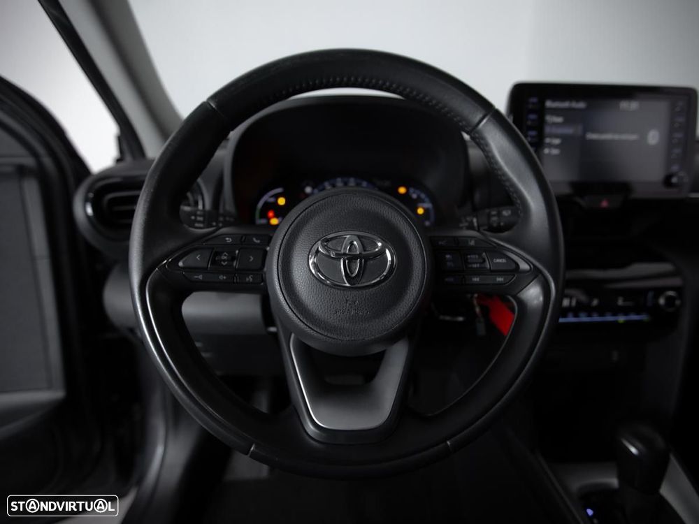 Toyota Yaris Cross 1.5 HDF Comfort Plus - 16