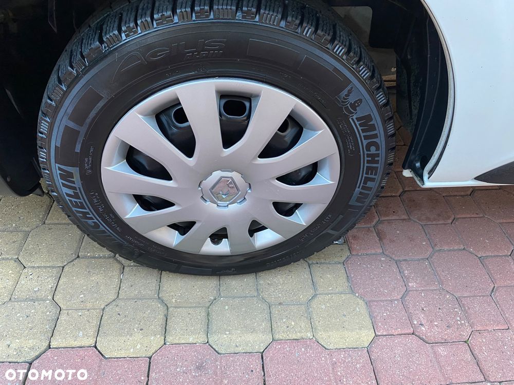 Renault TRAFIC L1 H1  120 koni 2.0 dci - 37