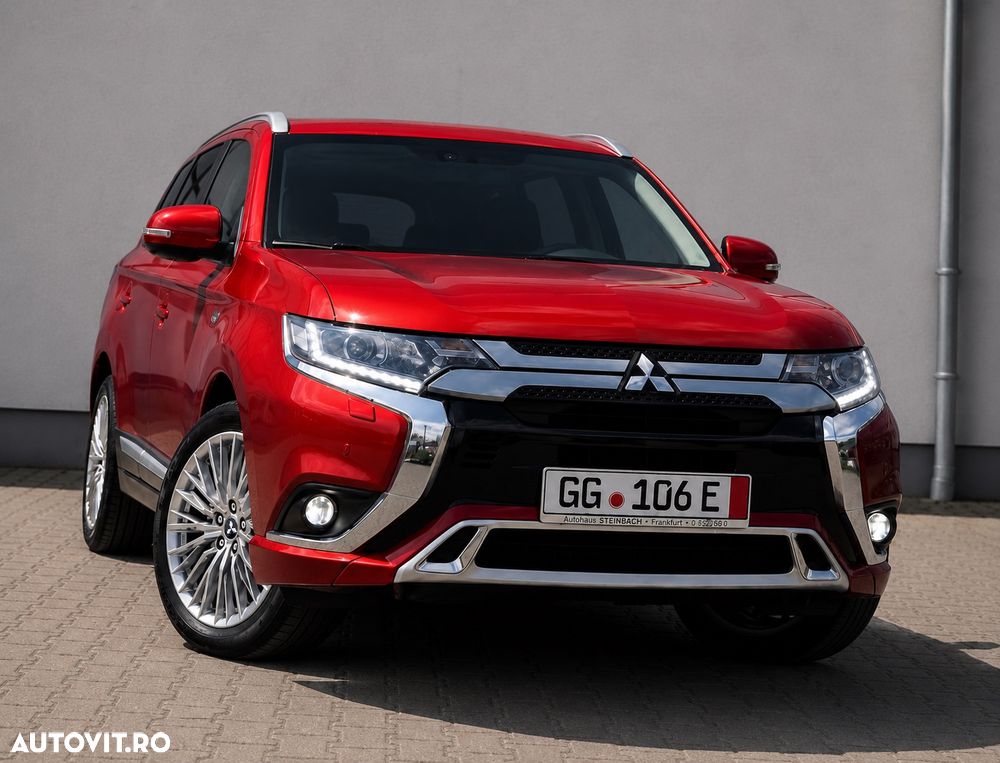 Mitsubishi Outlander - 1