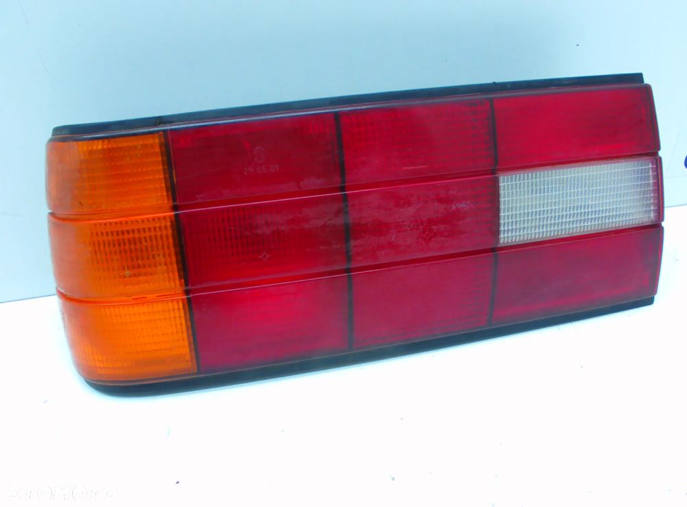 BMW E 30 Lampa tył Lewa strona - 2