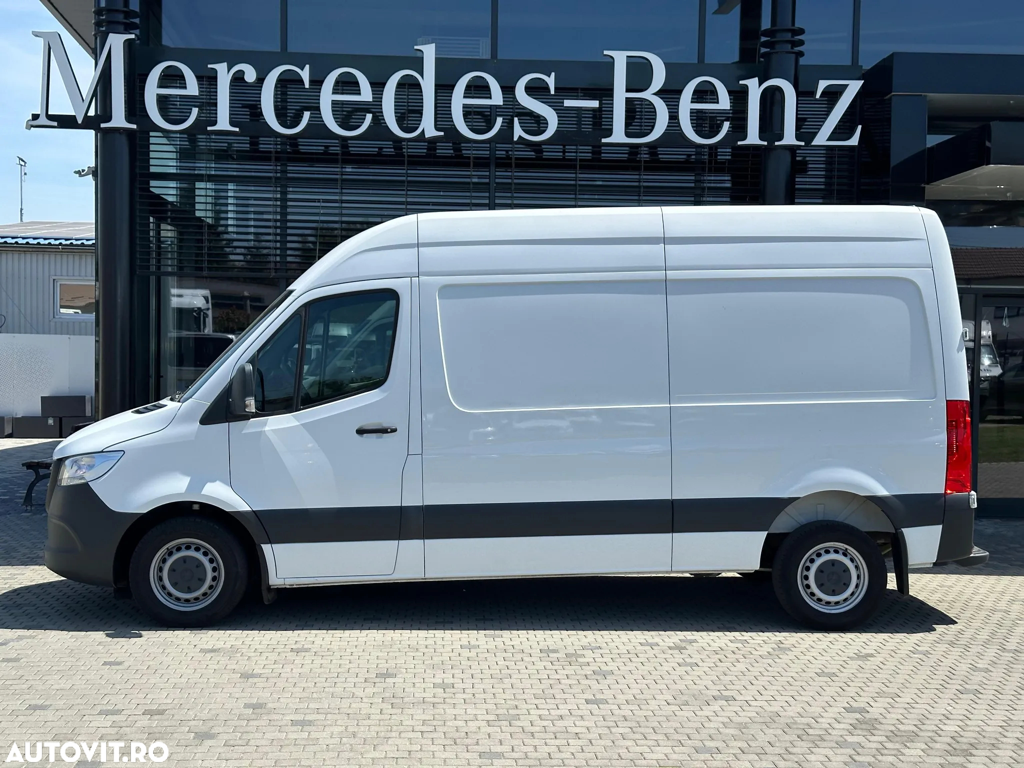 Mercedes-Benz Sprinter - 5