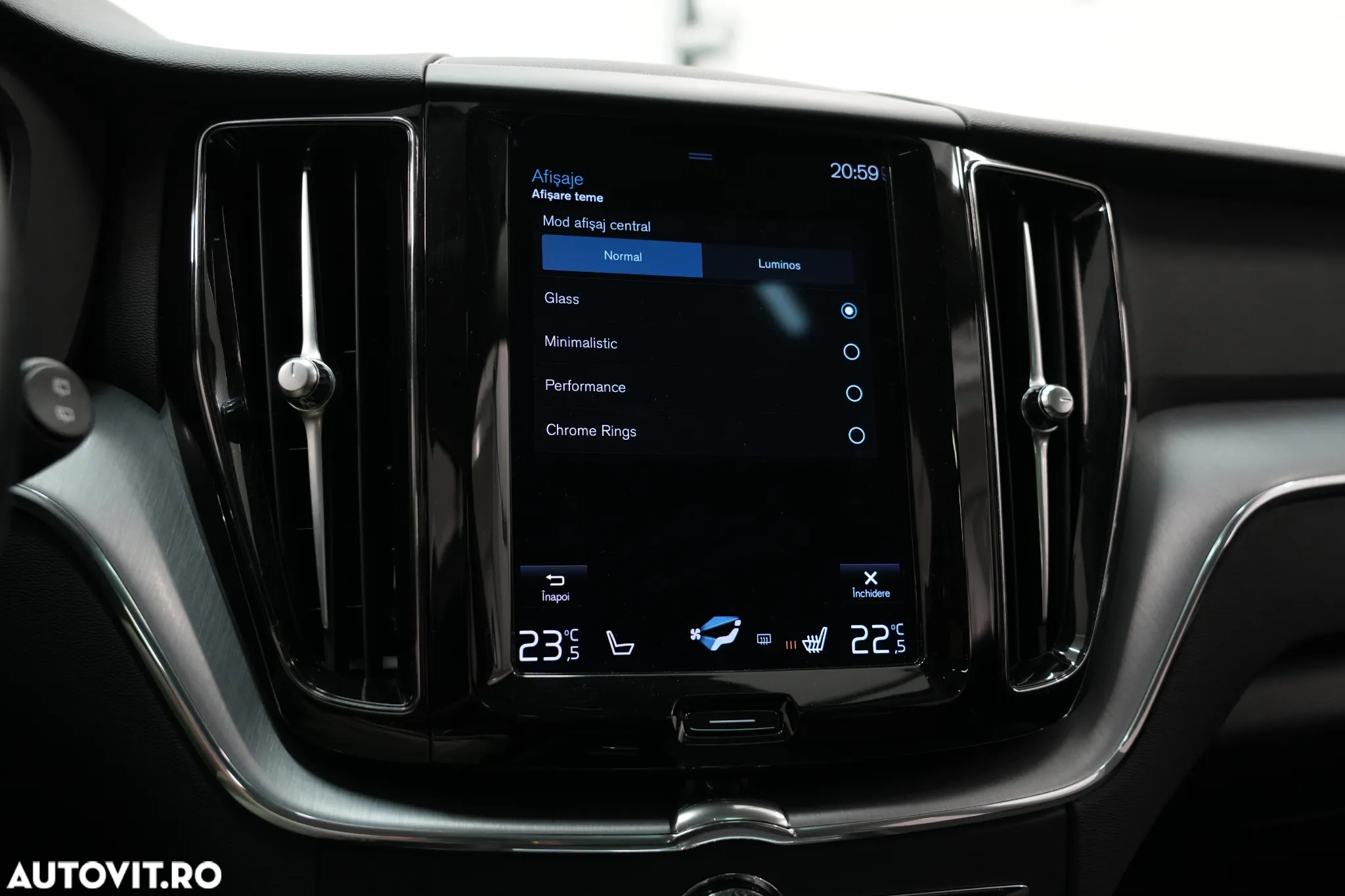 Volvo XC 60 B4 D AWD Geartronic Momentum Pro - 30