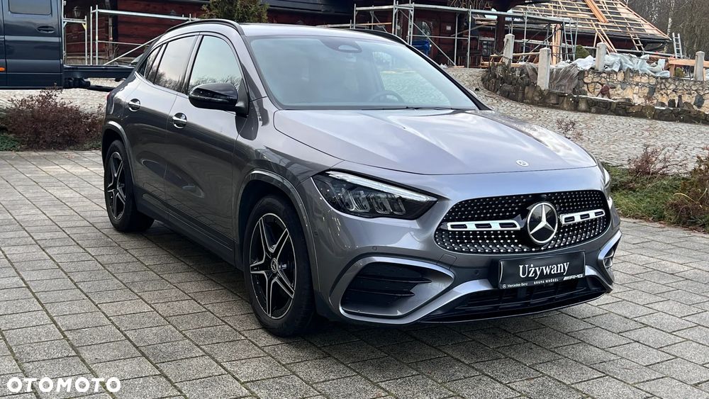 Mercedes-Benz GLA 200 AMG Line - 3