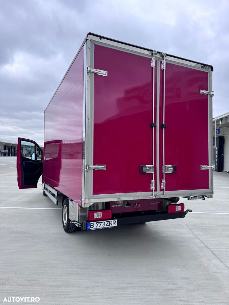 Mercedes-Benz Sprinter - 5