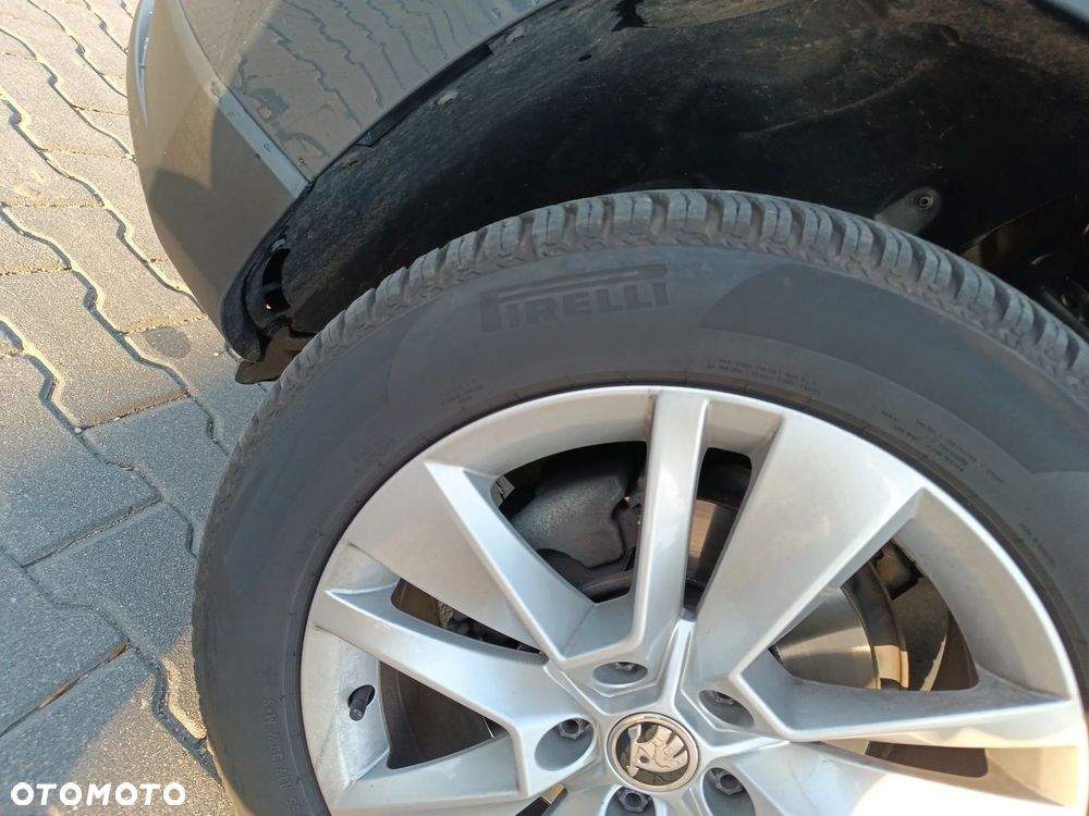 Skoda Karoq 1.5 TSI ACT 4x2 Style DSG - 29