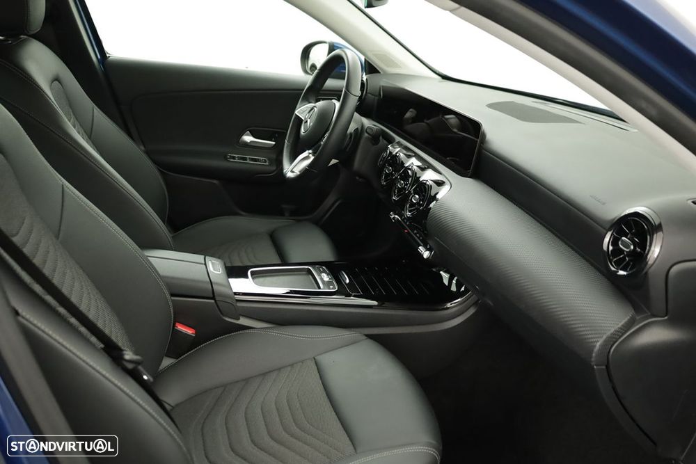 Mercedes-Benz A 200 Standard - 22