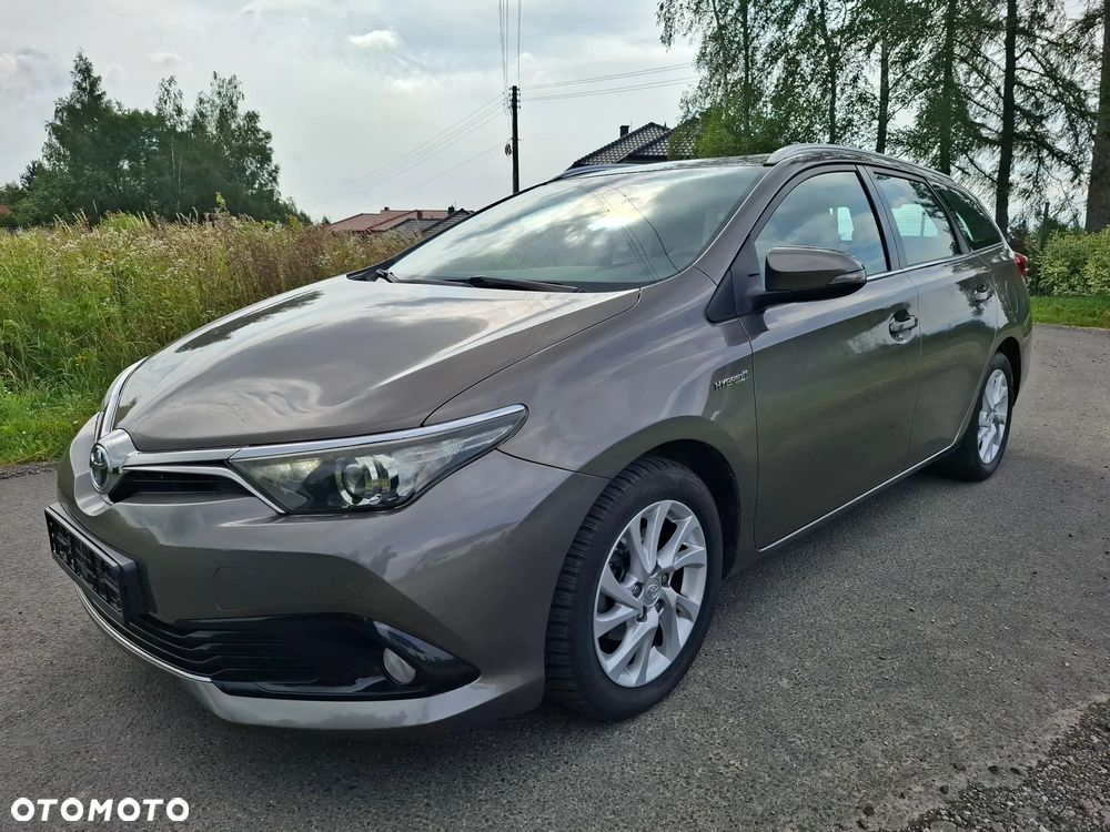 Toyota Auris - 1