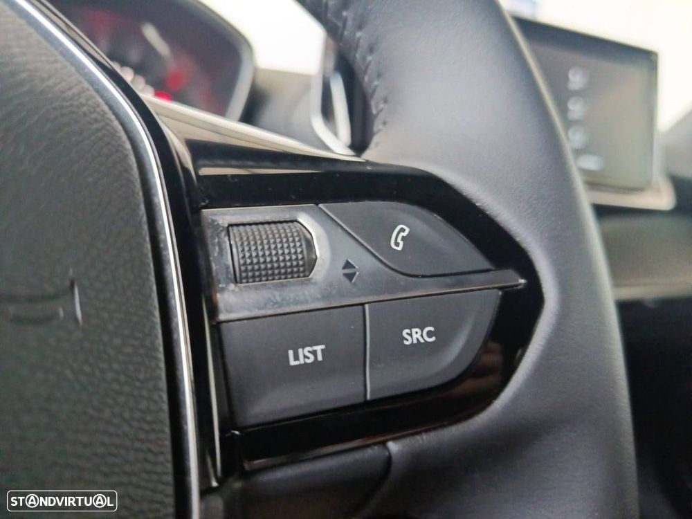 Peugeot 2008 1.2 Style - 17