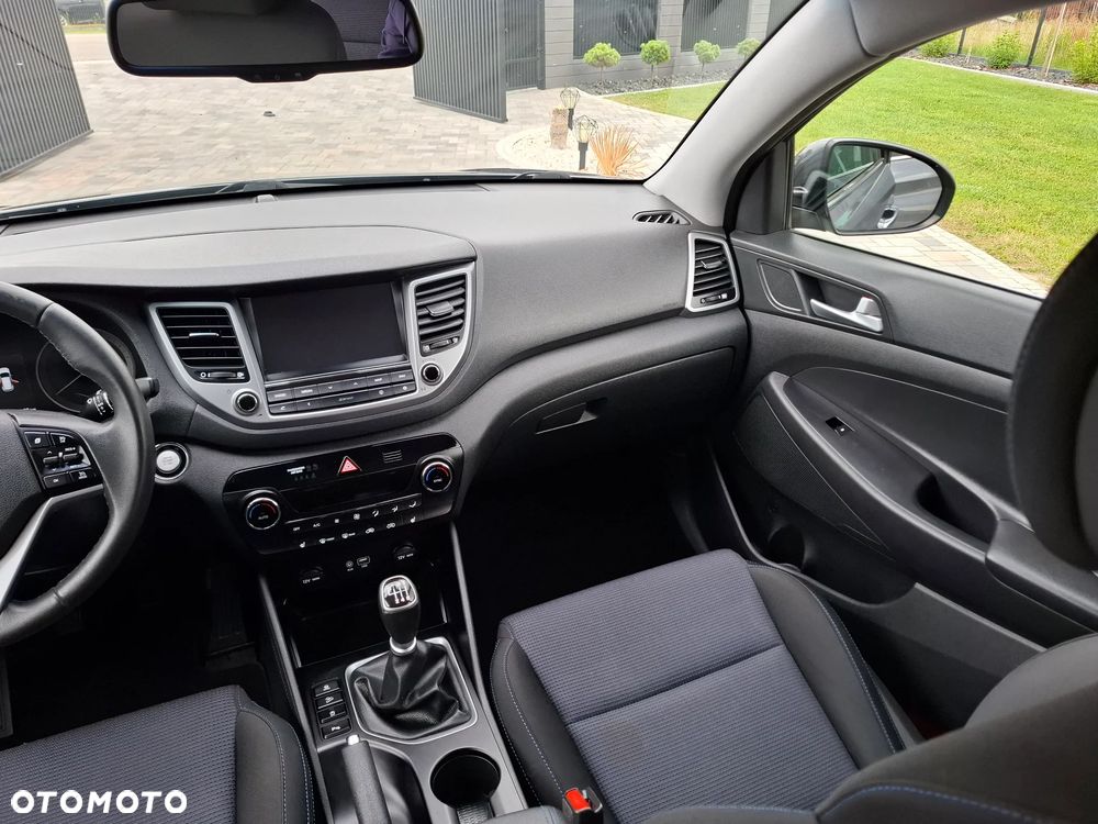 Hyundai Tucson blue 1.7 CRDi 2WD Advantage - 23