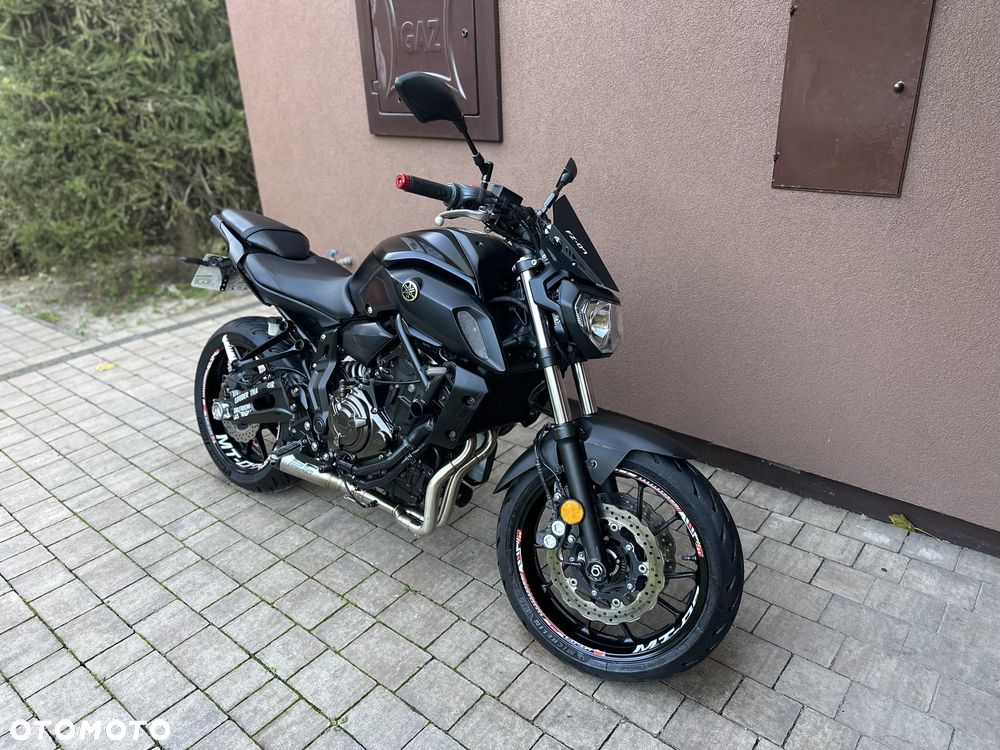 Yamaha MT - 2