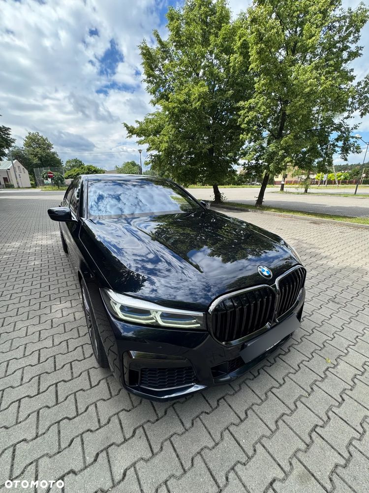 BMW Seria 7 750i xDrive - 5