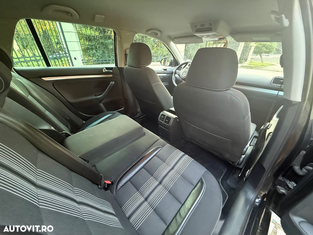 Volkswagen Golf 1.6 TDI DPF MATCH - 27