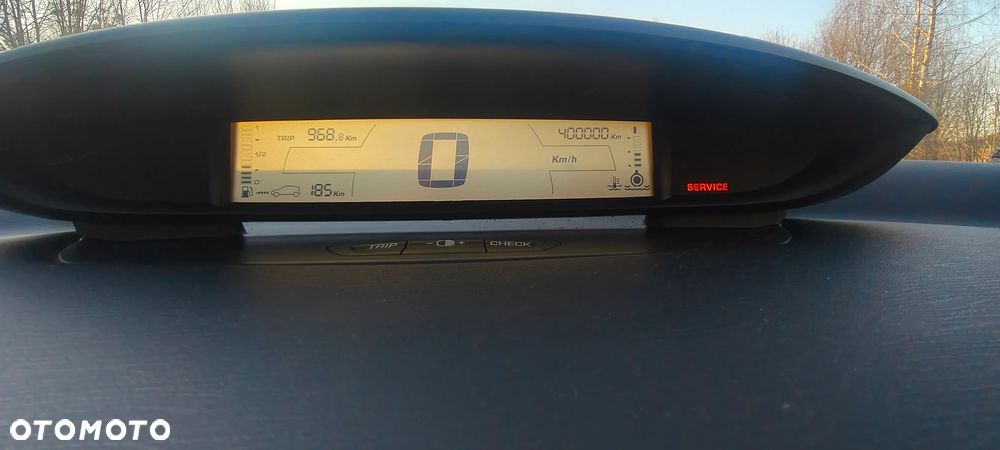 Citroën C4 2.0 HDi Exclusive - 24