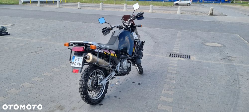 Suzuki DR - 6