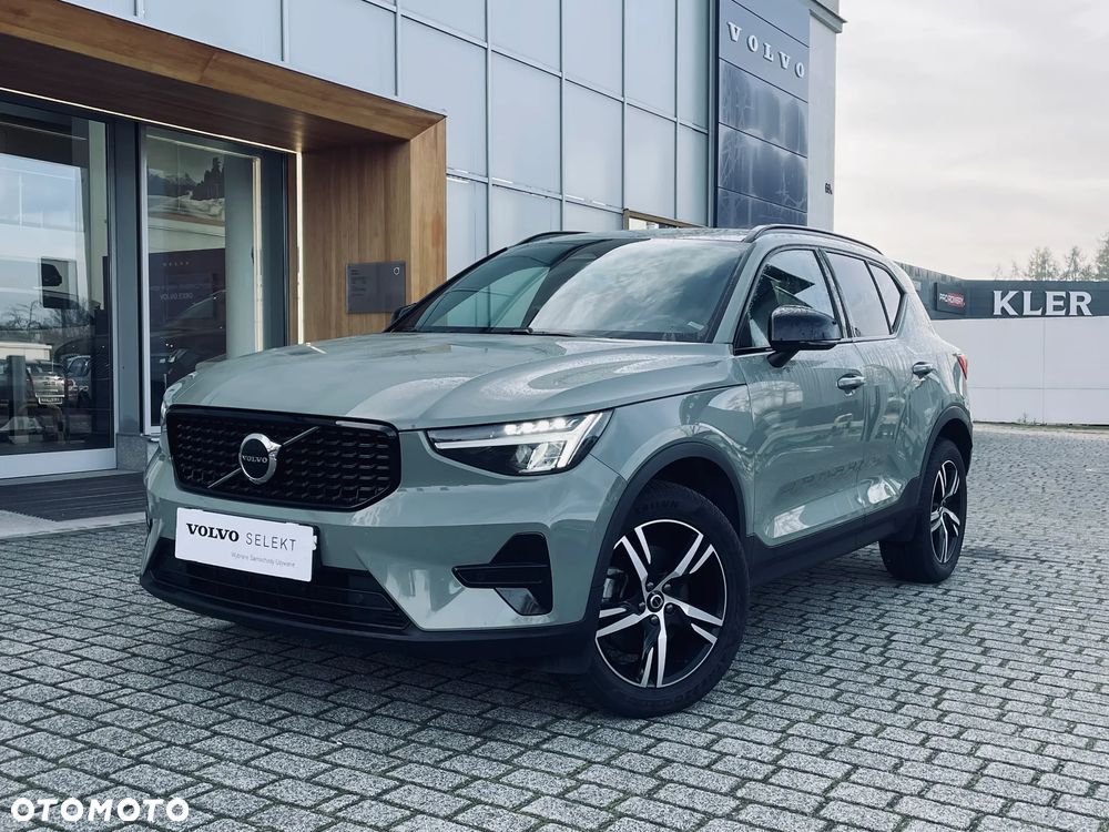 Volvo XC 40 B3 Plus Dark - 1