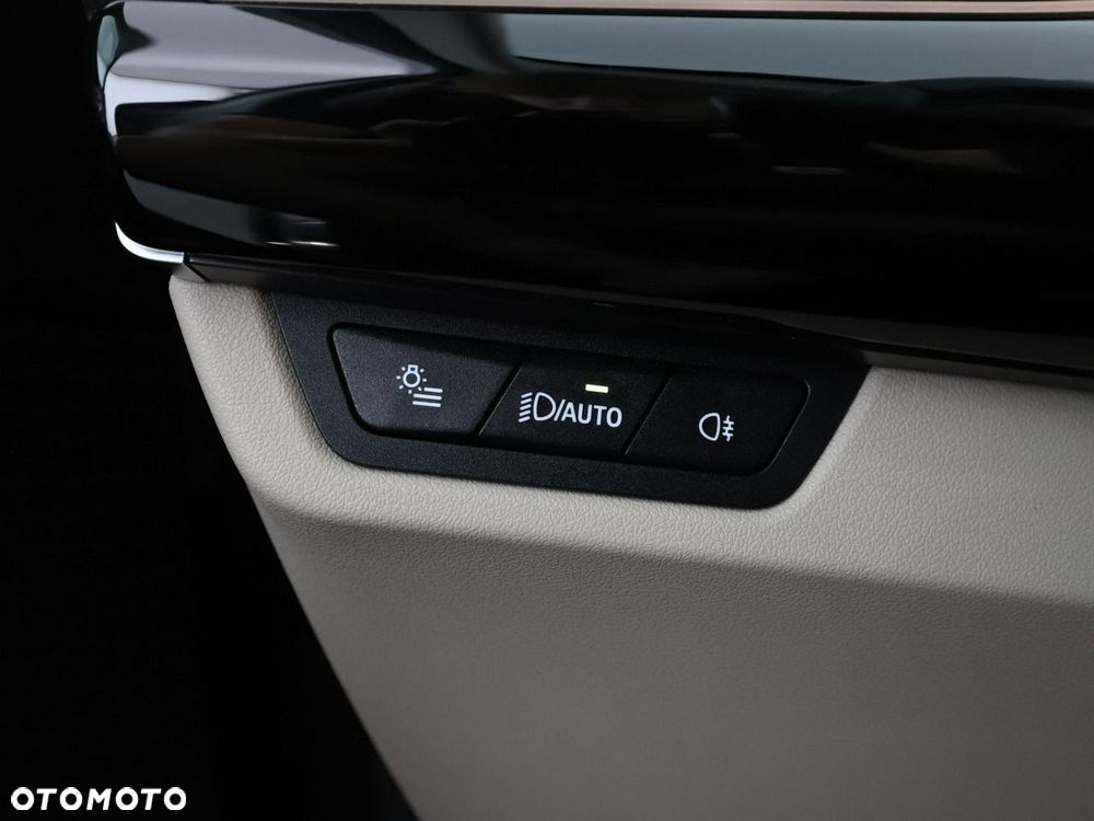 BMW iX1 xDrive30 xLine - 35