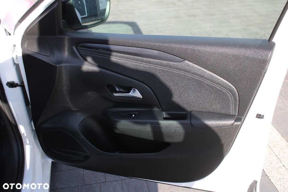 Opel Corsa - 25