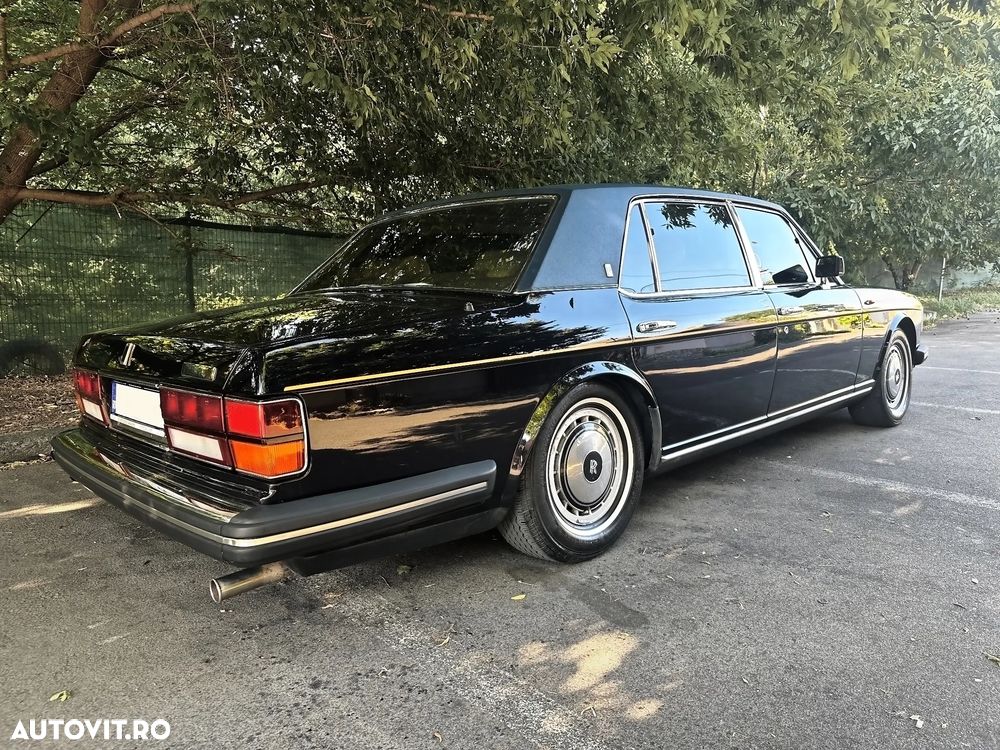 Rolls-Royce Silver Spur - 2