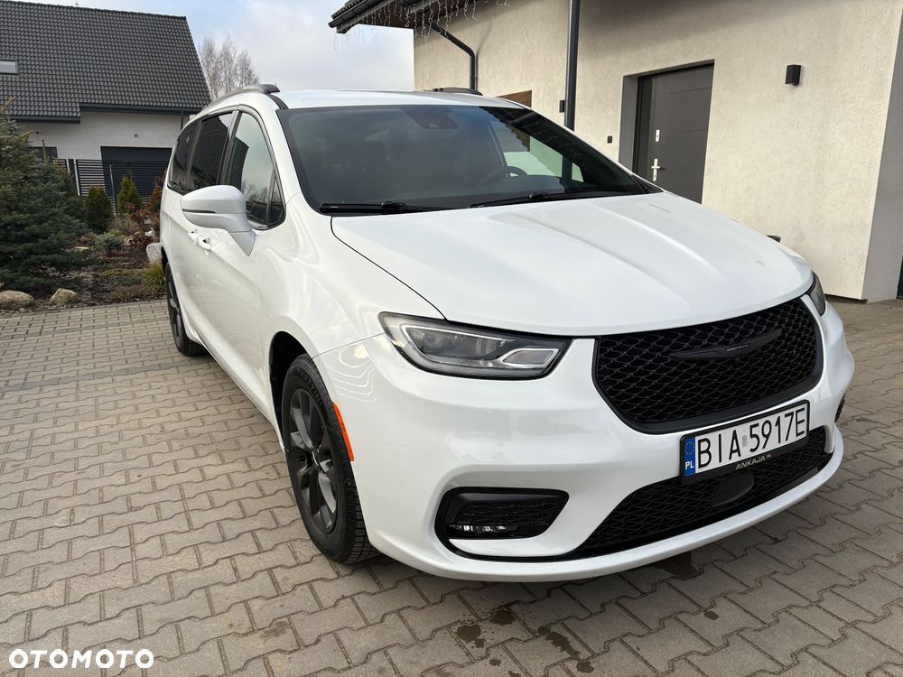 Chrysler Pacifica - 37