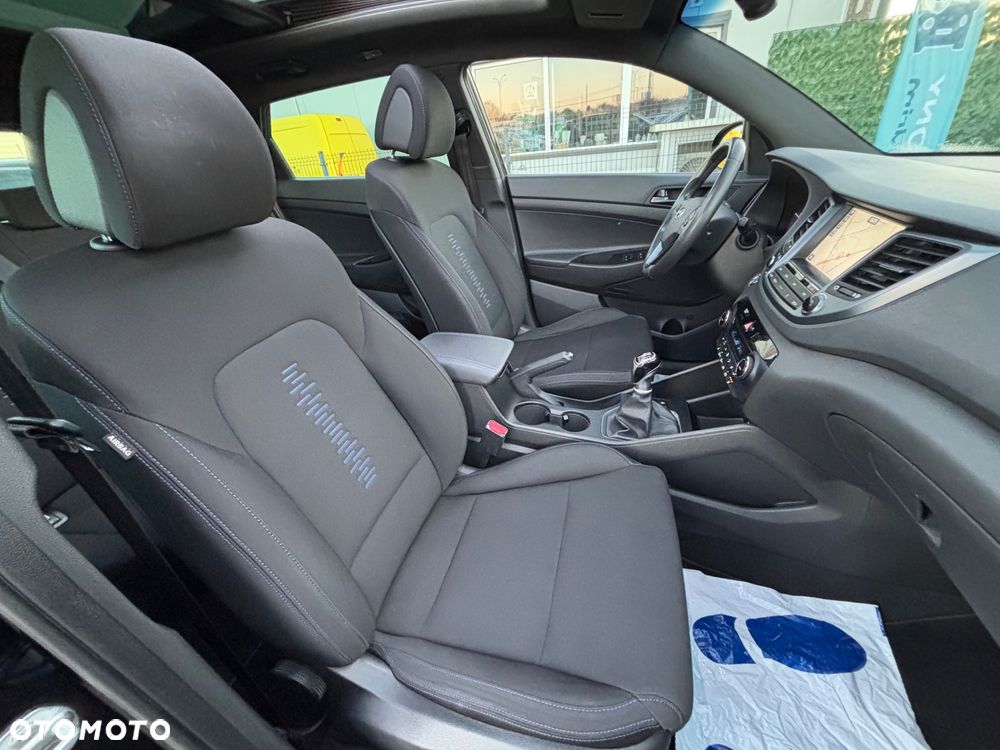Hyundai Tucson 1.7 CRDI BlueDrive Style 2WD - 19