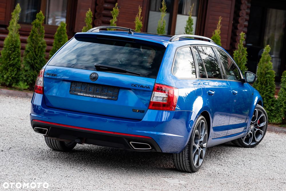 Skoda Octavia 2.0 TDI DSG RS - 11