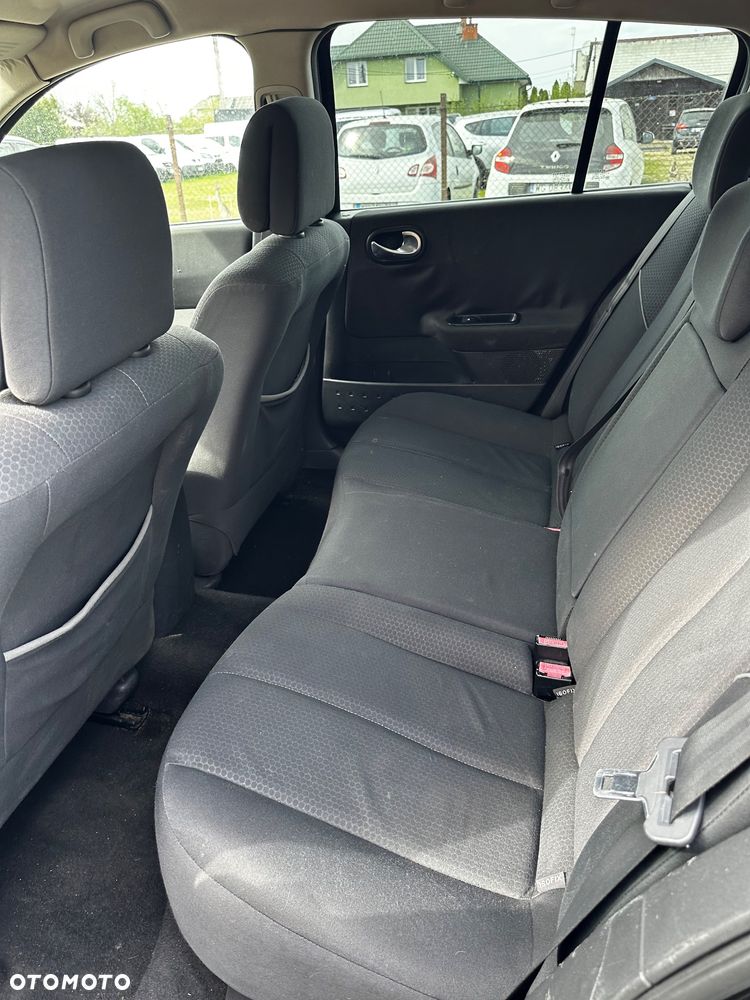 Renault Megane 1.6 Privilege - 23