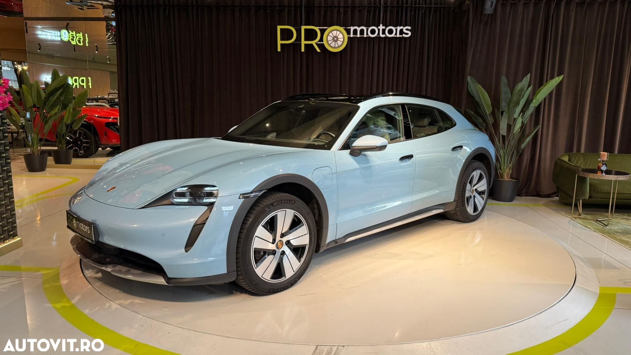 Porsche Taycan - 8