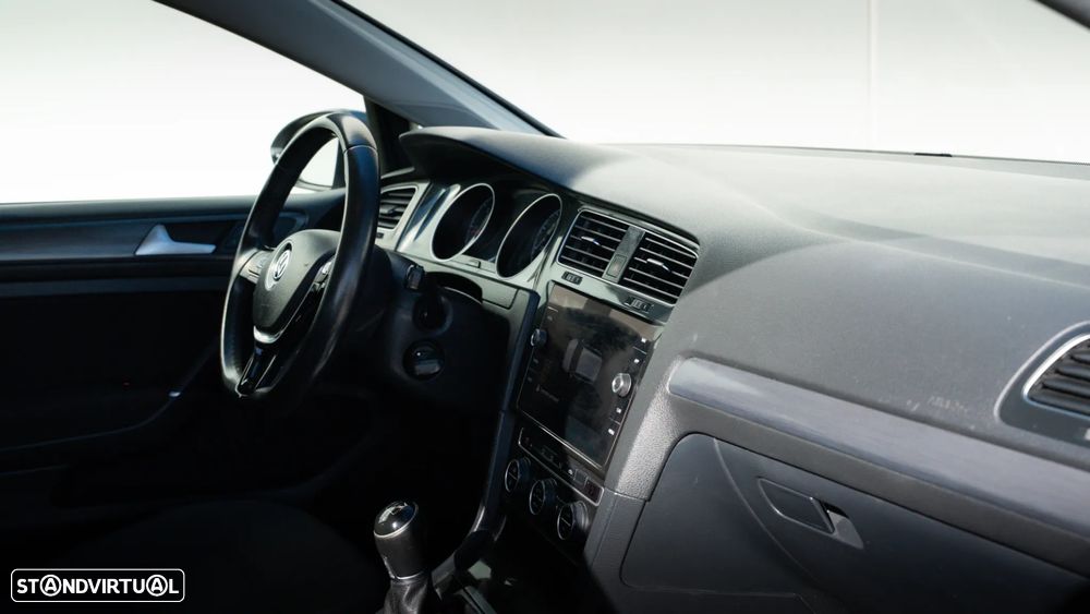 VW Golf Variant 1.6 TDi Confortline - 32