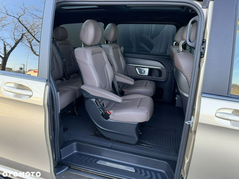 Mercedes-Benz Klasa V 300 d lang 4Matic 9G-TRONIC Exclusive - 28