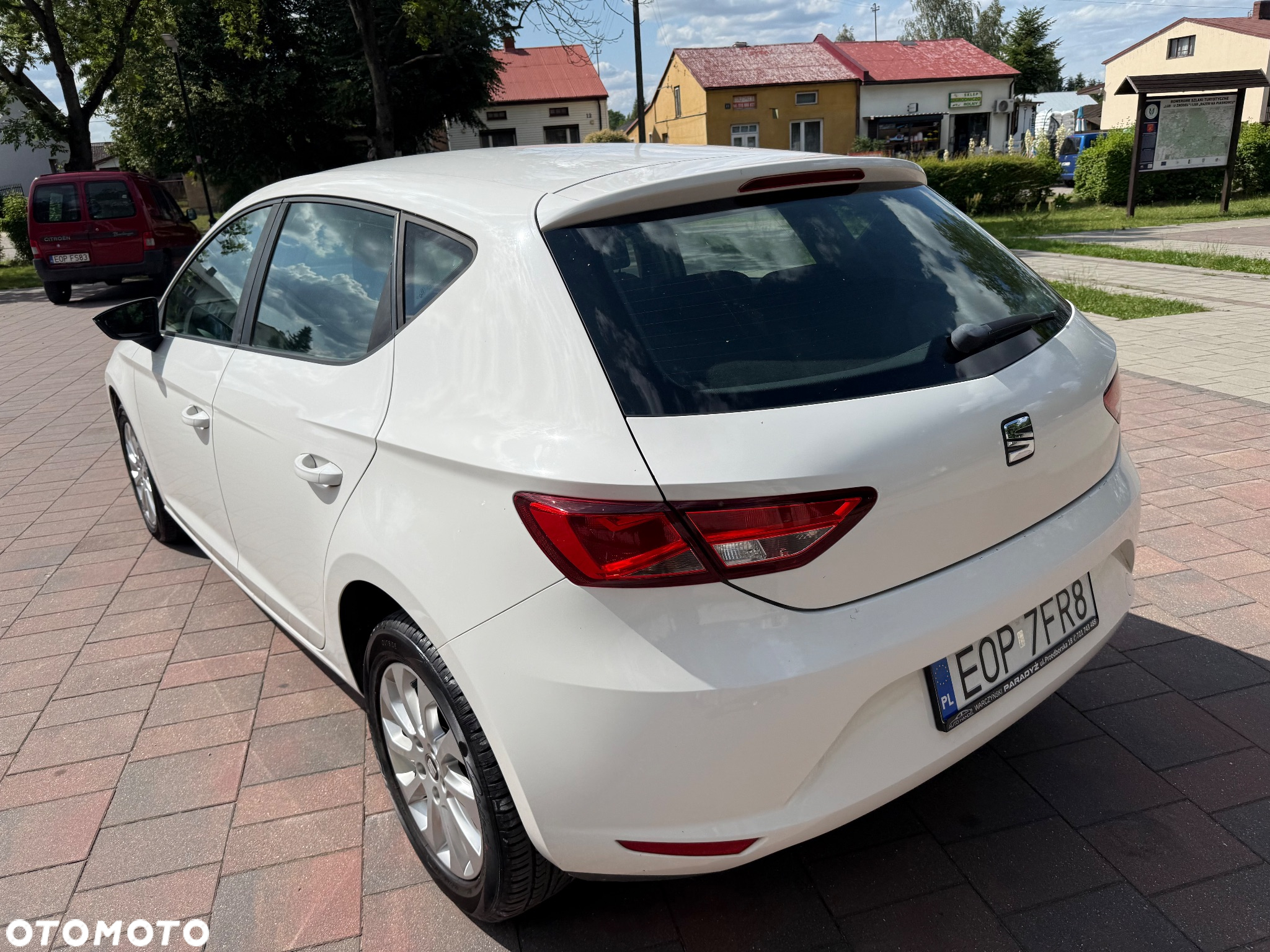 Seat Leon 1.6 TDI Style - 4