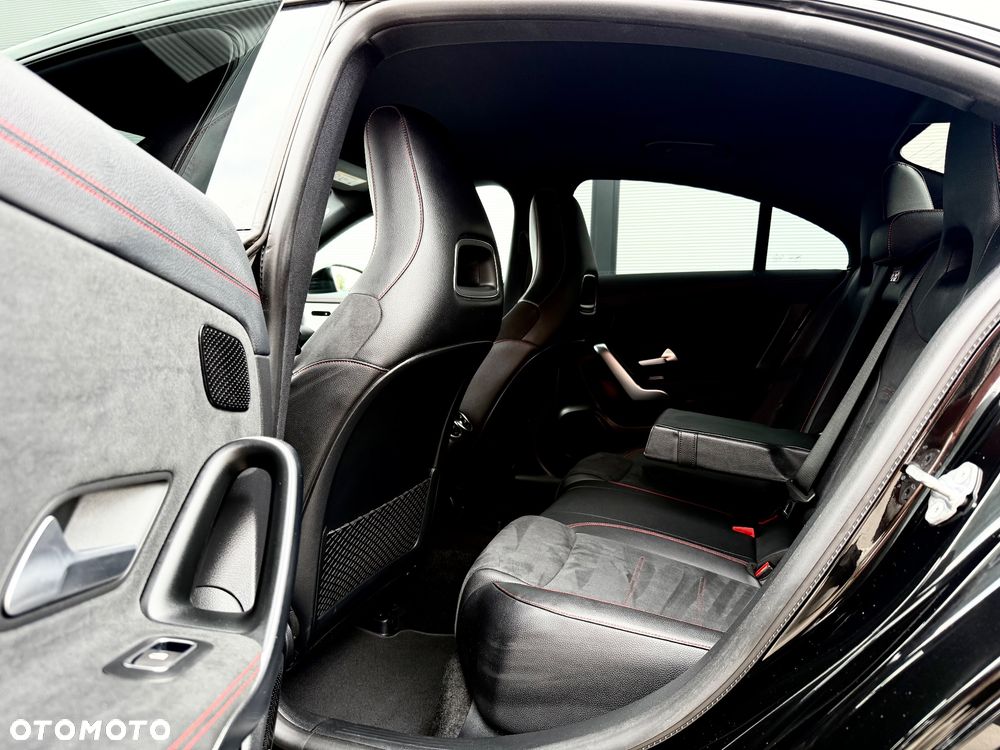 Mercedes-Benz CLA 180 d 7G-DCT AMG Line - 26