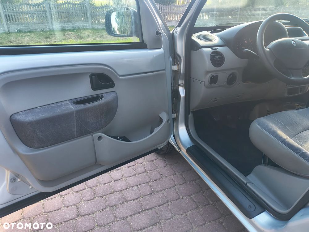 Renault Kangoo 1.6 16V Privilege - 27