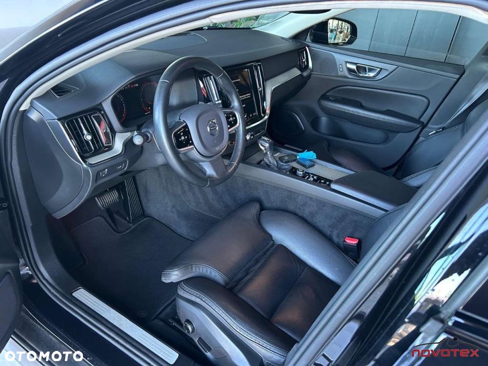 Volvo V60 Cross Country D3 Geartronic Momentum - 8