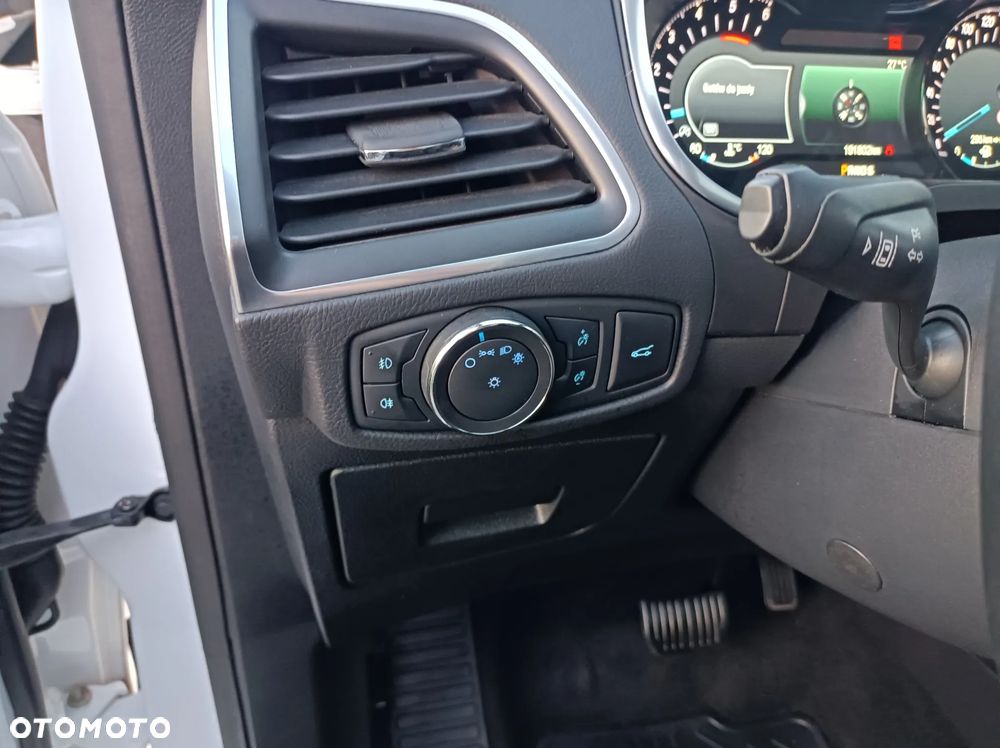 Ford S-Max 2.0 TDCi Titanium PowerShift - 15