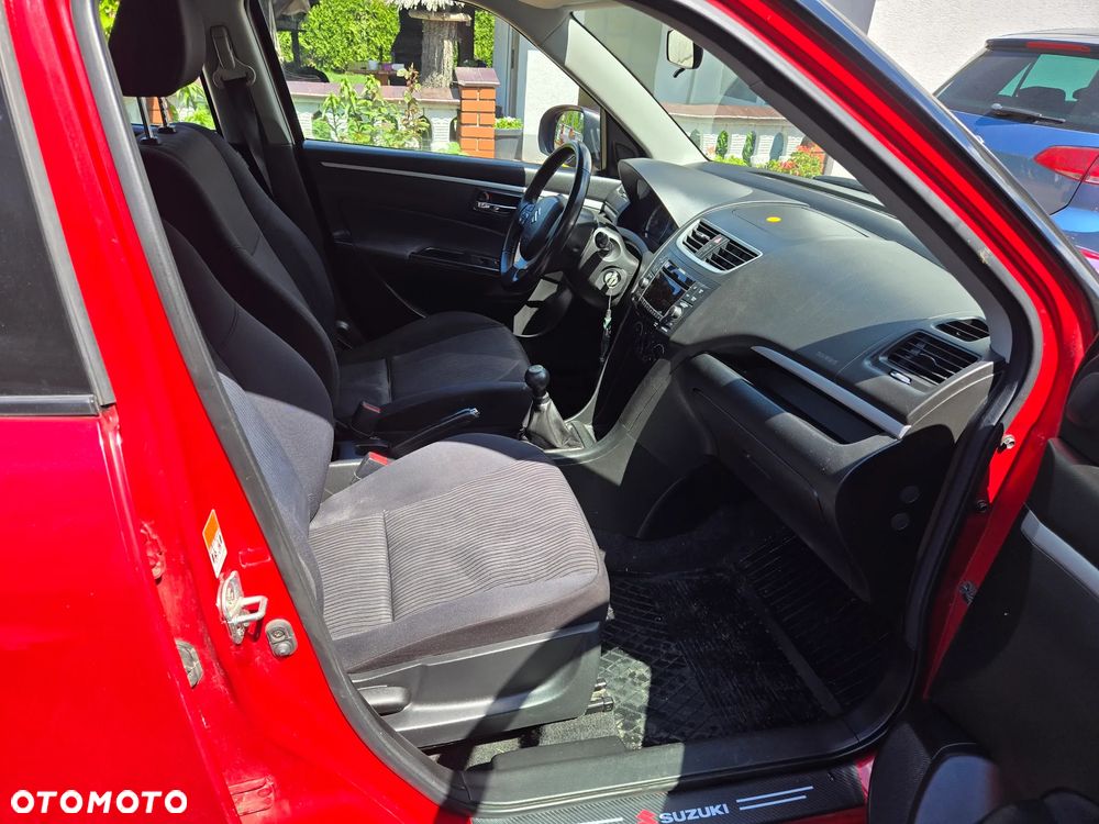 Suzuki Swift 1.2 Club - 11