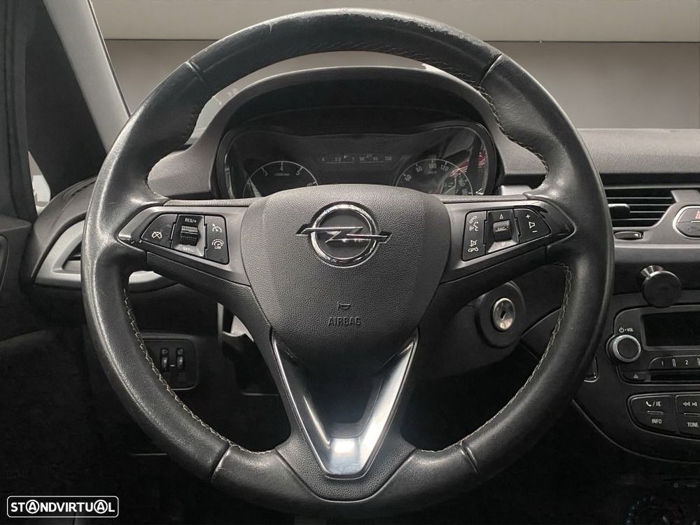 Opel Corsa 1.2 120 Anos - 11