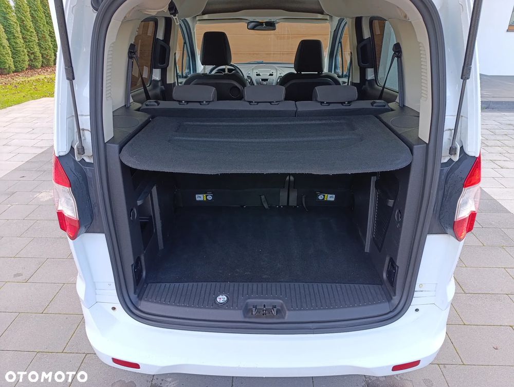 Ford Tourneo Courier 1.5 TDCi Titanium - 15