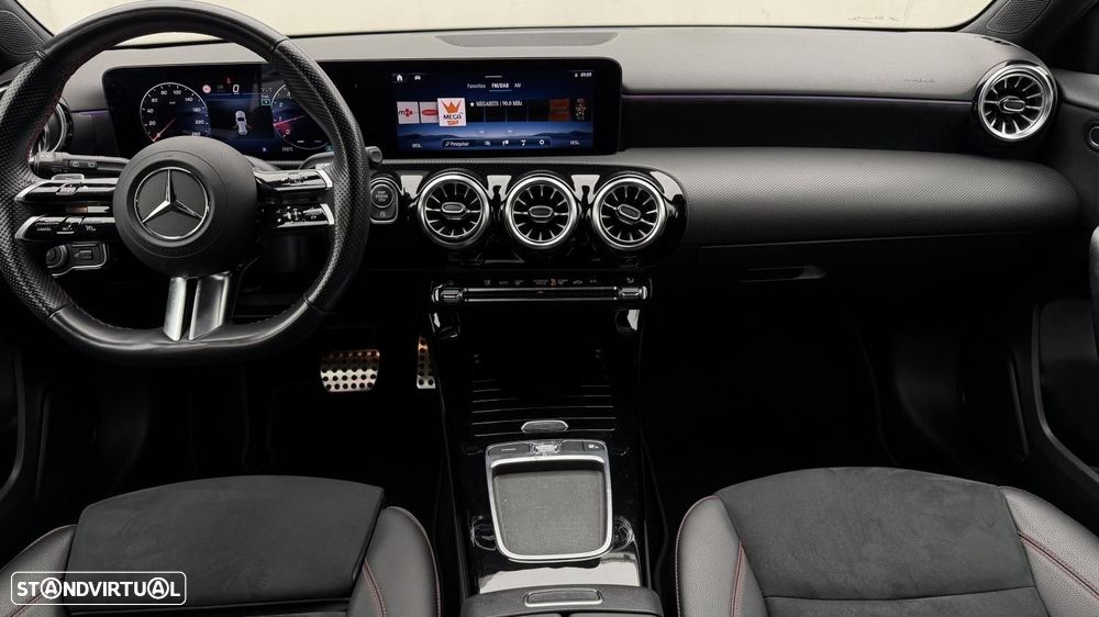 Mercedes-Benz A 200 AMG Line Aut. - 12