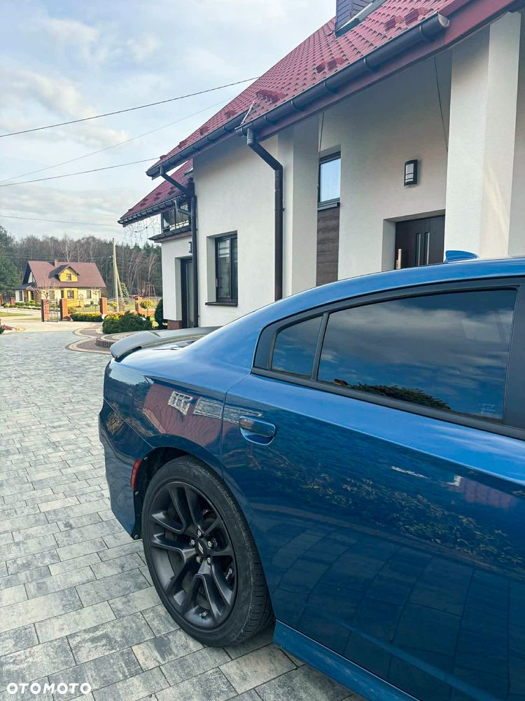 Dodge Charger 6.4 Scat Pack - 17