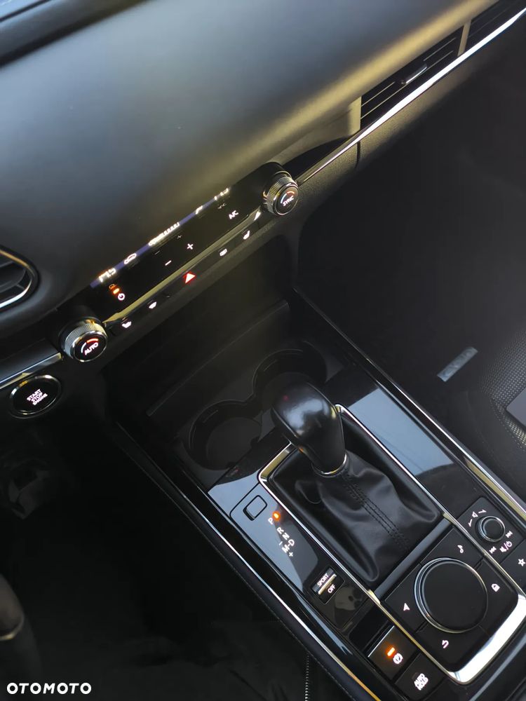 Mazda CX-30 2.0 mHEV Hikari 2WD - 13