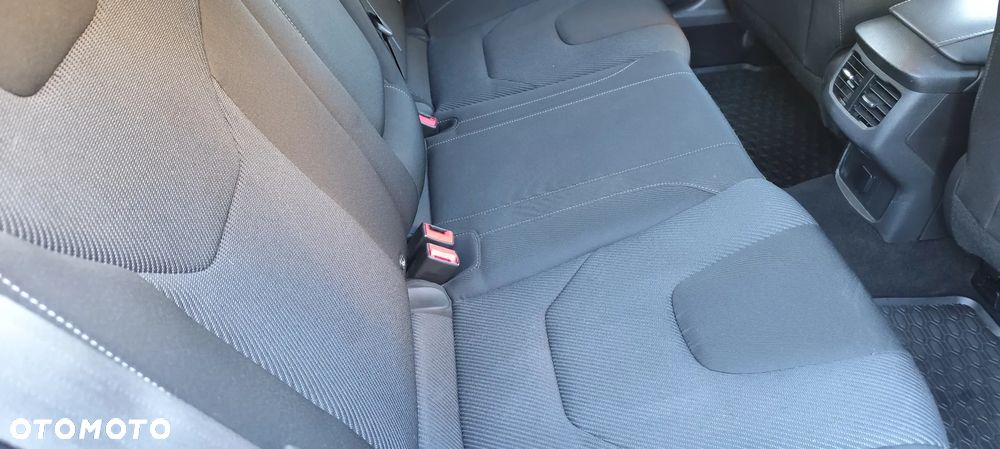 Ford Mondeo 2.0 TDCi Titanium PowerShift - 31