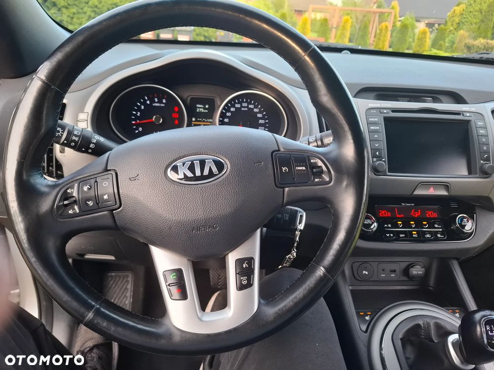 Kia Sportage 1.7 CRDI 2WD ISG Dream-Team Edition - 8