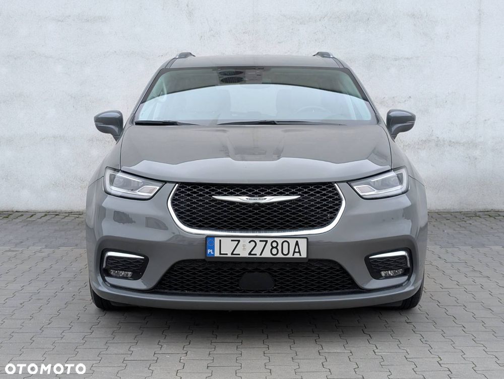 Chrysler Pacifica - 37
