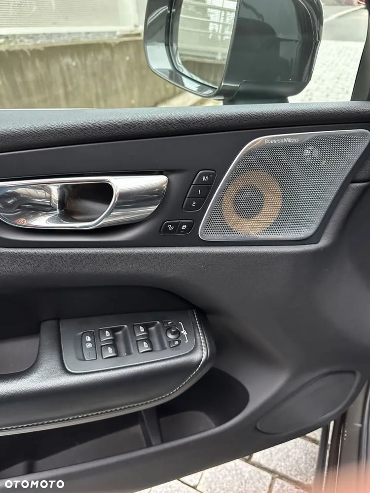 Volvo XC 60 T8 Twin Engine AWD Geartronic Inscription - 19