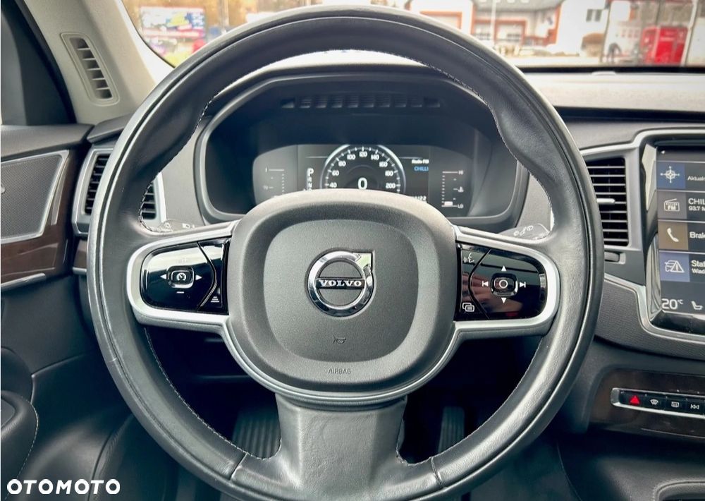Volvo XC 90 T5 AWD Geartronic Momentum - 11